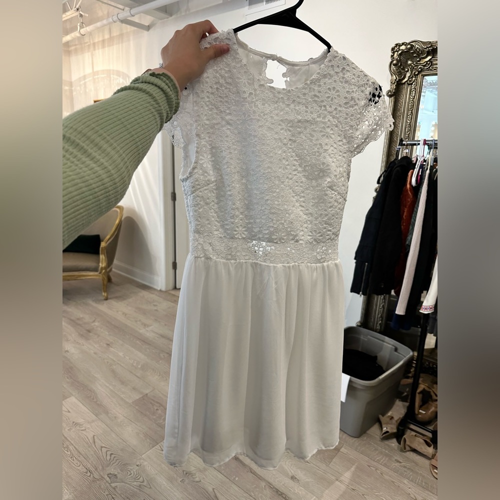 Francesca’s White Dress